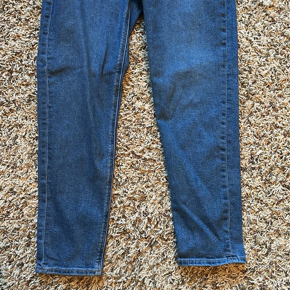 American Eagle Outfitters Mom Jean - Picture 3 of 8